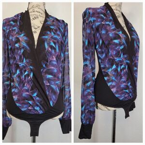 BEBE Top Small Deep V Neck Long Sheer Split Sleeves Purple Floral Fairy Milkmaid